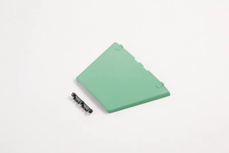 1:12 Land Rover Hood Painted 1