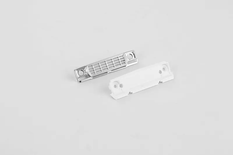 1:24 Smasher Exhaustion Plate (White) 1