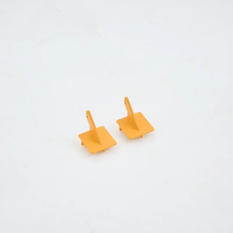 800Mm Beaver Control Horns (Yellow/Red) 1