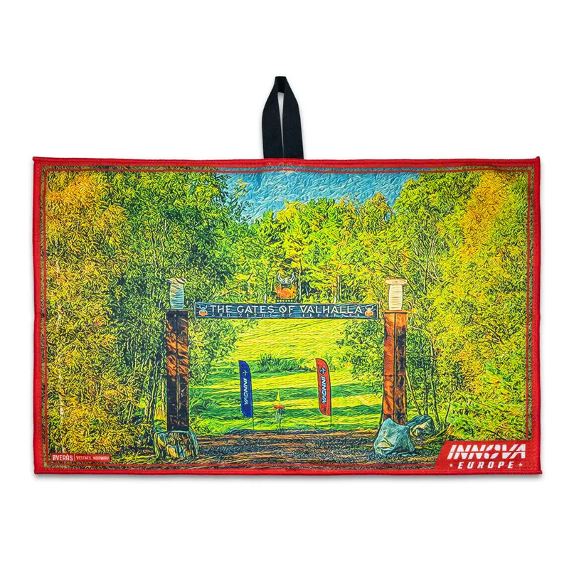 Innova Tour Towel - Red Øverås 1